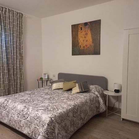 דירות אוסימו Rose House Rent מראה חיצוני תמונה